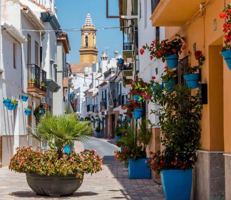 Estepona Port Beachside Apartment - Marina Bay Kültér fotó