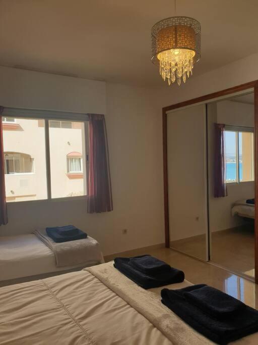Estepona Port Beachside Apartment - Marina Bay Kültér fotó